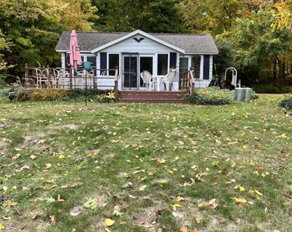 2625 W Selkirk Lake Drive, Shelbyville
