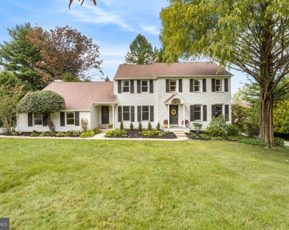 906 Copper Beech Ln, Wayne