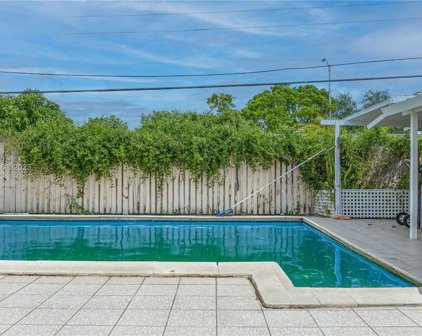 491 W 36th Pl, Hialeah