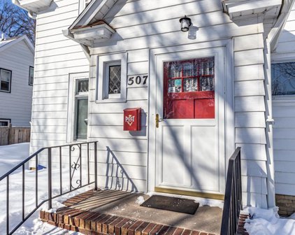 507 7th Street S, Moorhead
