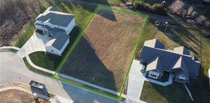 5011 Chesbro Court, Lawrence