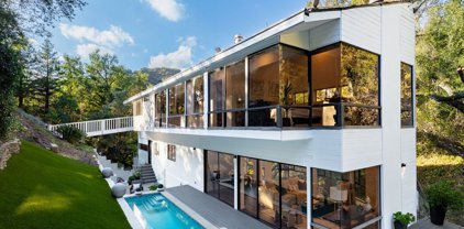 2350  Benedict Canyon Dr, Beverly Hills