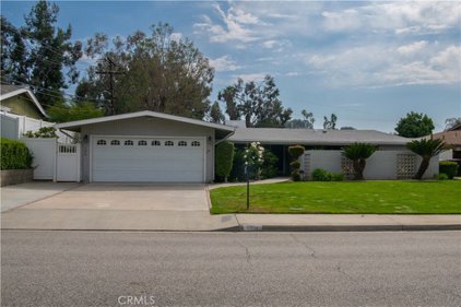 192 Knox Court, Riverside
