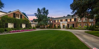 535 Meadow Grove Street, La Canada Flintridge