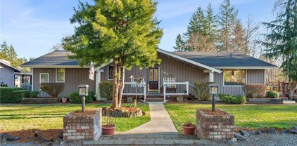 101 Melody Lane, Elma