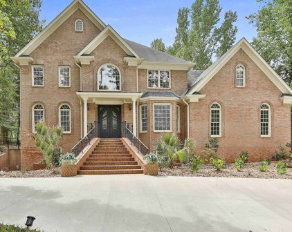 600 Graystone Court, Peachtree City