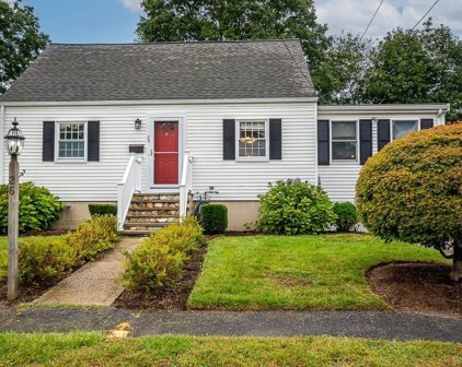26 Chester Avenue, Dedham