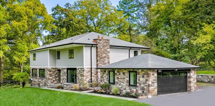 861 S Bryn Mawr Ave, Newtown Square