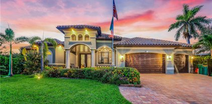 616 Somerset Court, Marco Island