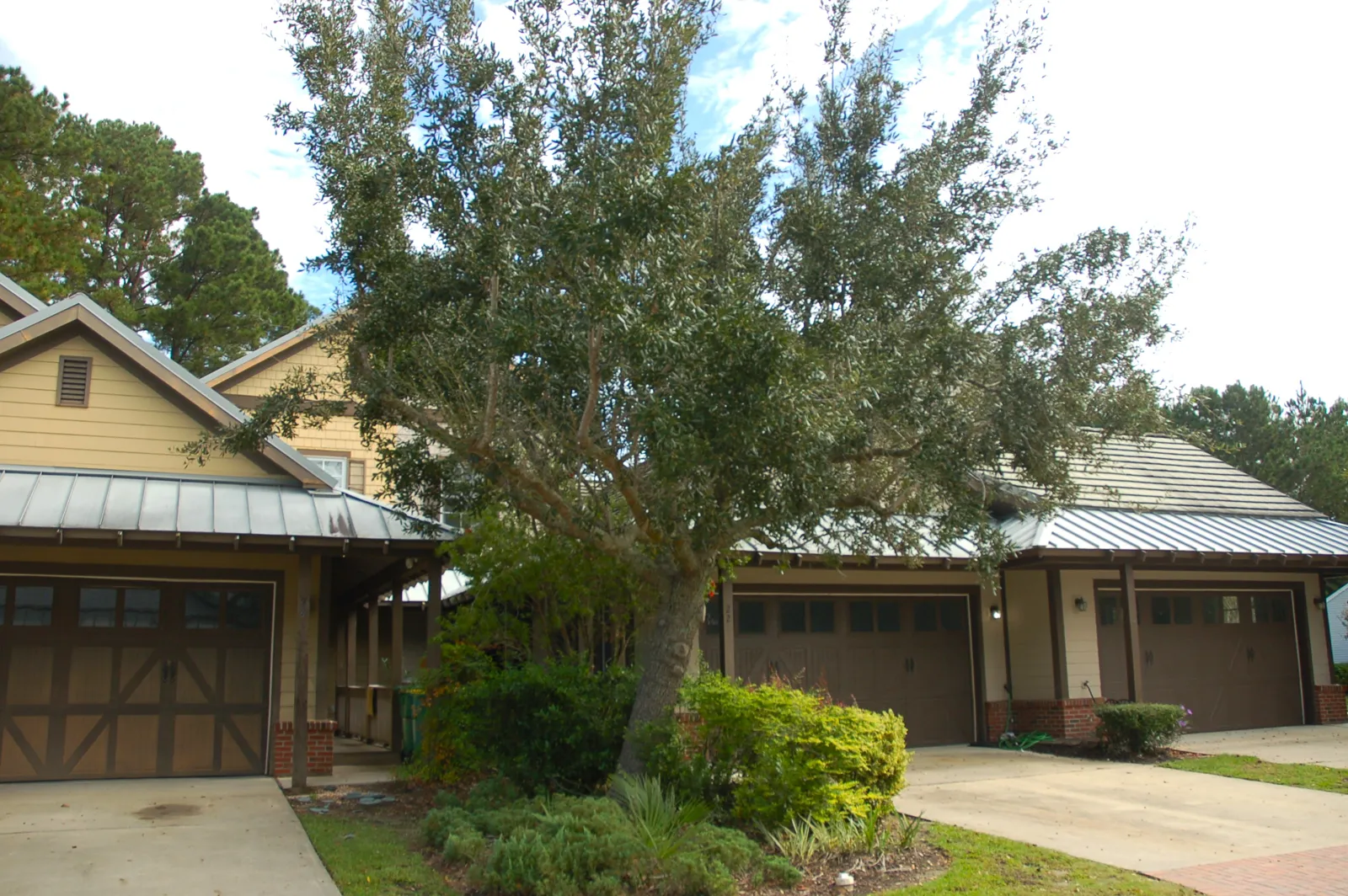 Townhomes with front porches in Seagrass Station, Bluffton SC