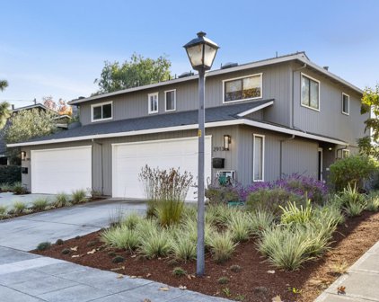 2913-2915 Simkins CT, Palo Alto