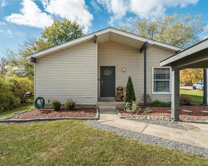 2492 Manthorne  Court, Florissant