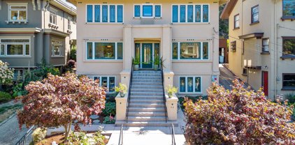 52 The Uplands, Berkeley