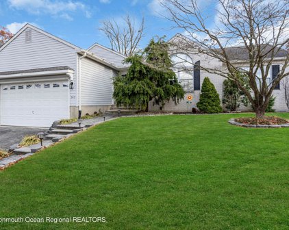 745 Surf Avenue, Beachwood