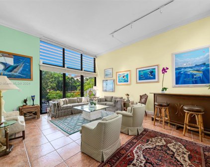 205 E Enid Drive Unit #32, Key Biscayne