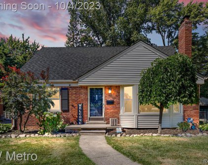 1108 W 12 MILE, Royal Oak