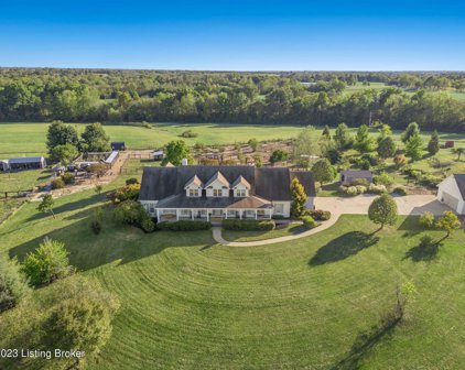 517 Aiken Rd, Shelbyville