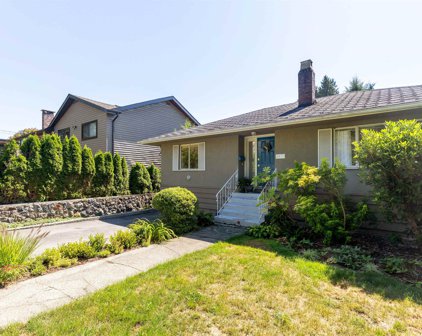 2472 Mathers Avenue, West Vancouver