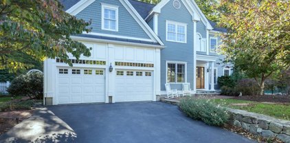 2 Brook Hollow Lane, Hopkinton
