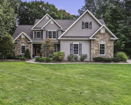 18022 Woodland Trail, Spring Lake
