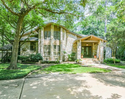 210 Stanley Court, Friendswood