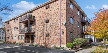 122 Circle Avenue Unit #206, Forest Park