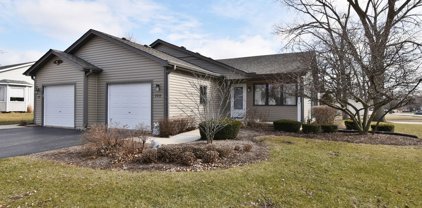 709 Harmony Court, North Aurora