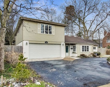 2940 Lake Avenue, Wilmette
