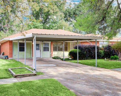 1111 Dunstan Road, Pasadena