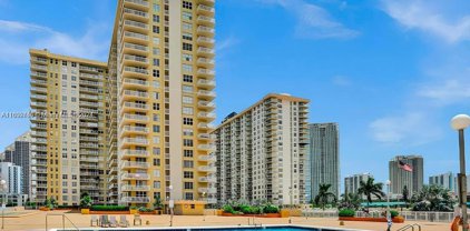 231 174th St Unit #MO-4, Sunny Isles Beach