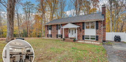 4104 Green Spring St, Waldorf