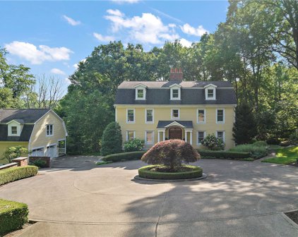 25 Oak Knoll Dr, Sewickley Heights