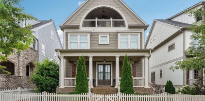 527 S Club Drive, Woodstock