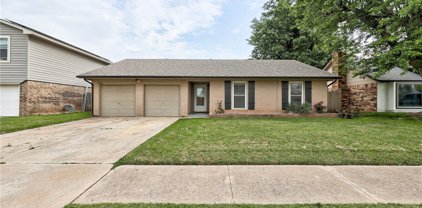 513 W Forster Drive, Mustang