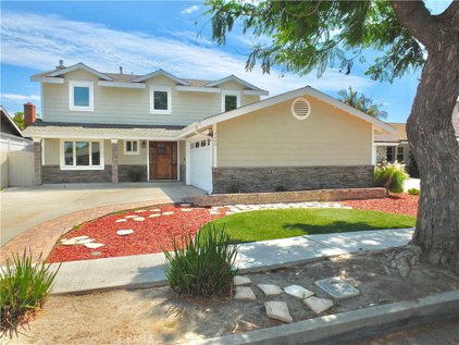 3220 Claremore Avenue, Long Beach