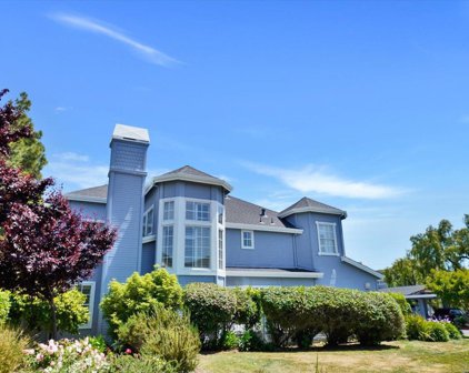 65 Mariners Circle, San Rafael