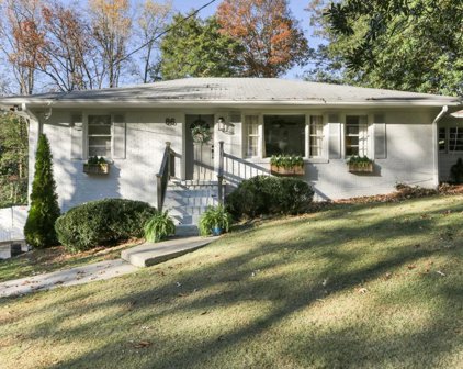 86 Hardeman Road, Sandy Springs