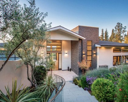 3768 Berry Drive, Studio City