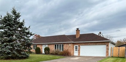 7165 Lenmart Drive, Wheatfield