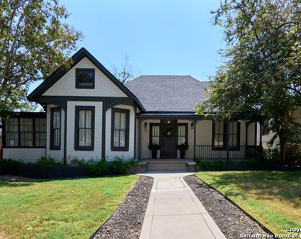 136 E Craig Pl, San Antonio