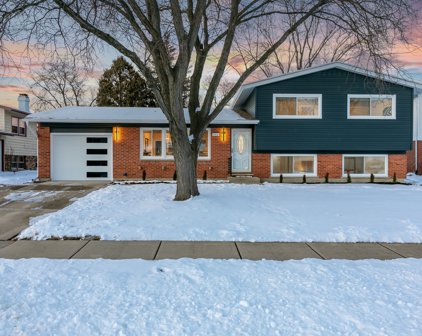 512 W Brittany Drive, Arlington Heights