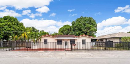 271 E 33rd St, Hialeah