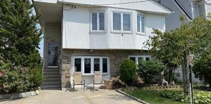 162-31 96th Street, Howard Beach