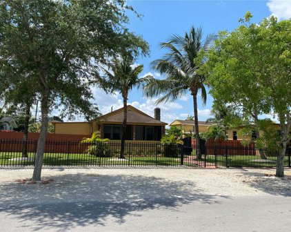 316 E 43rd St, Hialeah