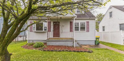 607 W Cedar Hill Rd, Brooklyn