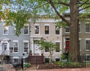 611 10th St Ne, Washington image