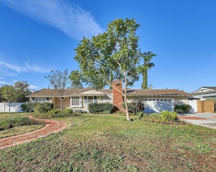 9829 Etiwanda Avenue, Northridge