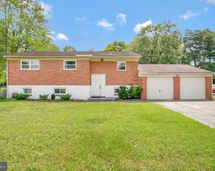 799 Springdale Dr, Millersville