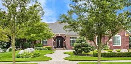 55516 OMNI, Shelby Twp