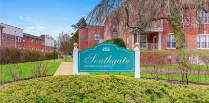 255 Central Unit #B204, Lawrence